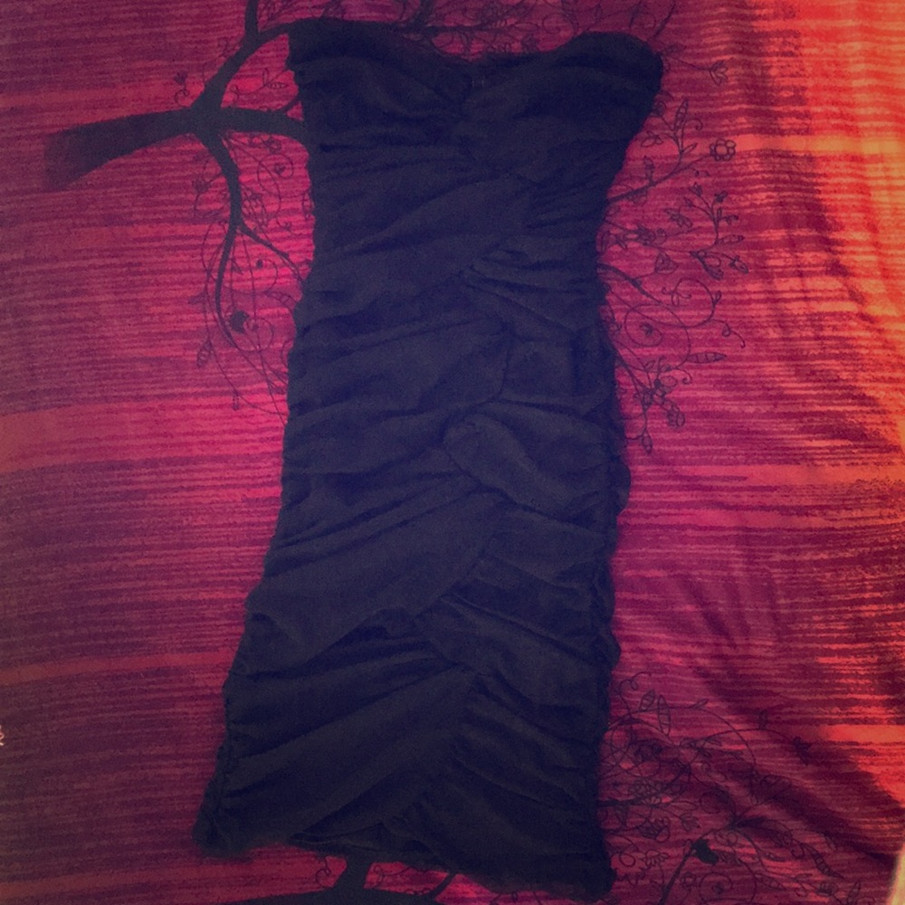 Short Black dress with lace